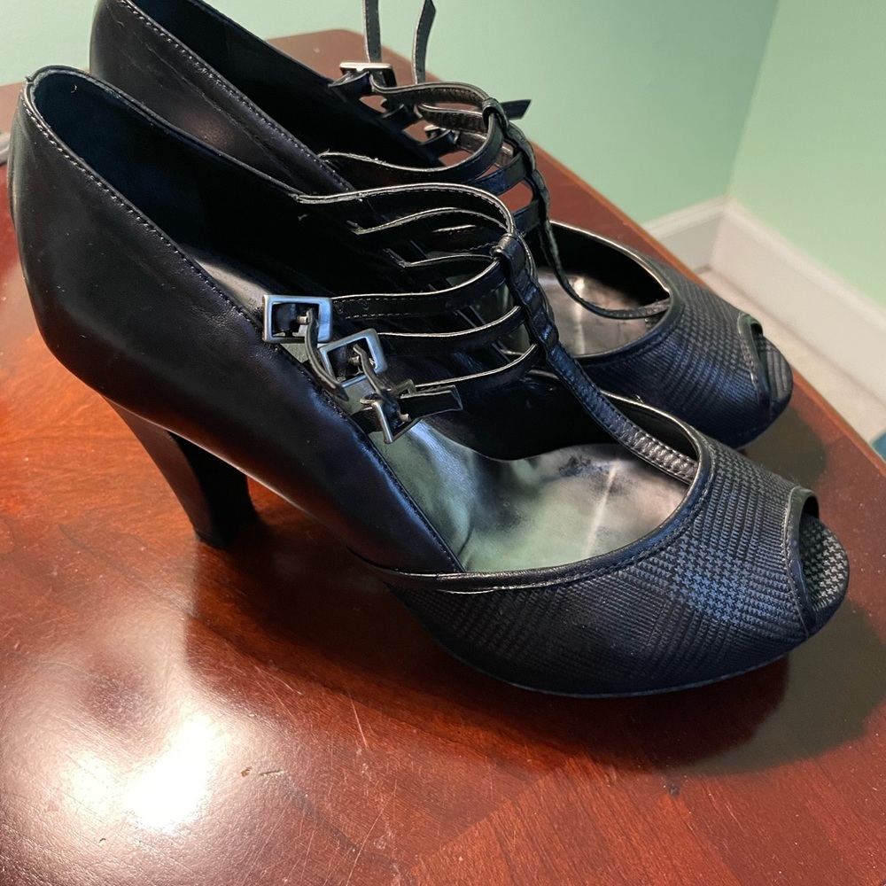 Jeanne Jarvaise Peeptoe, TStrap Pump with Platform Heels